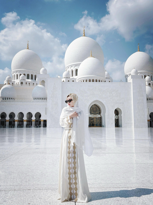 Travel Outfit Robe Egypt Morocco Vacation High-End Rhinestone Long-Sleeved White Dress for Women