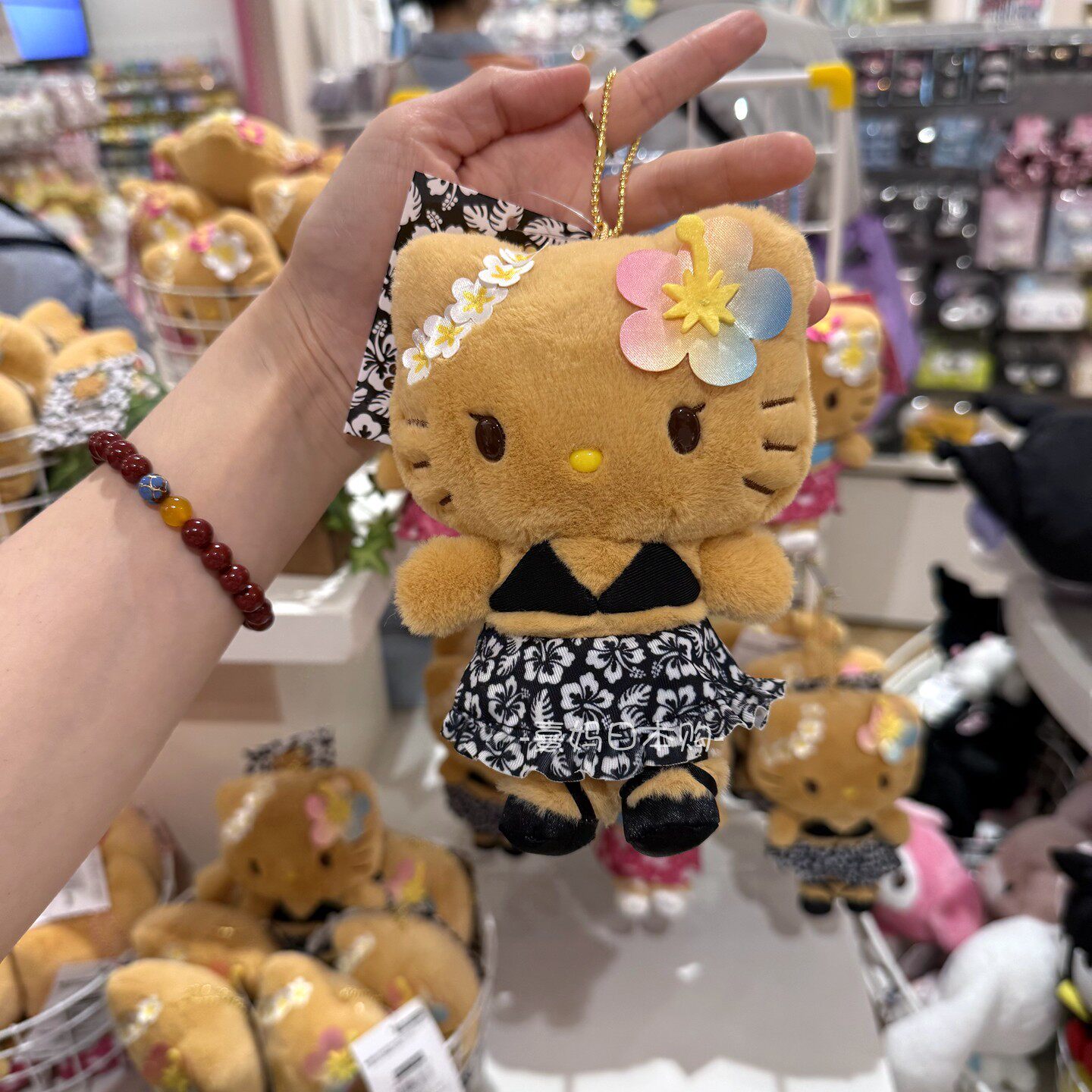 三丽鸥Hello Kitty黑皮比基尼挂件,童趣与潮流的完美结合_动漫挂件_淘宝游戏网
