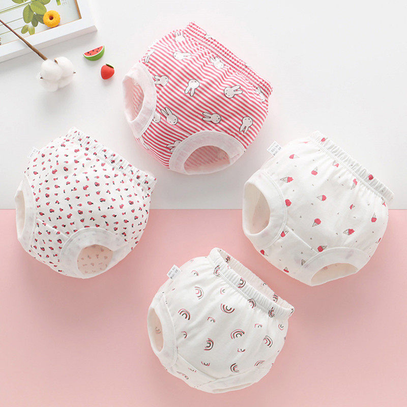 Girl Bread Pants No Clip Pp Baby 1 Pure Cotton Small Underwear 2 Year Old Female Baby 3 Infant 4 Girl Outside Wearing Shorts