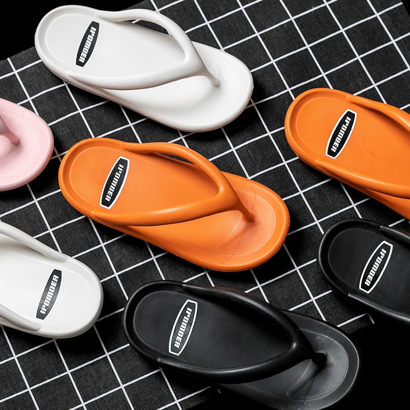 Bốn cặp flip-flops nạp 2020 mới yêu nữ mặc ngoài dày lớp vỏ ins sóng dép bãi biển mùa hè và dép đi trong hoang dã nam 