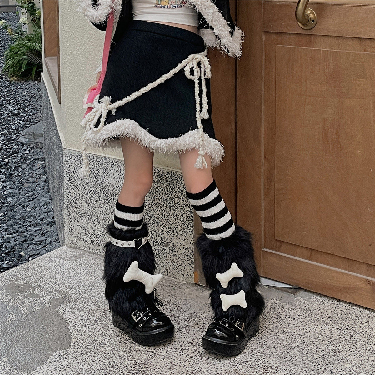 LET ME SEE BLACK BONE ELEMENT HAIR WOOL LEG SOCKS CROSS STREAK HEAPS Knees Strap Knee Strap Three Sets-Taobao
