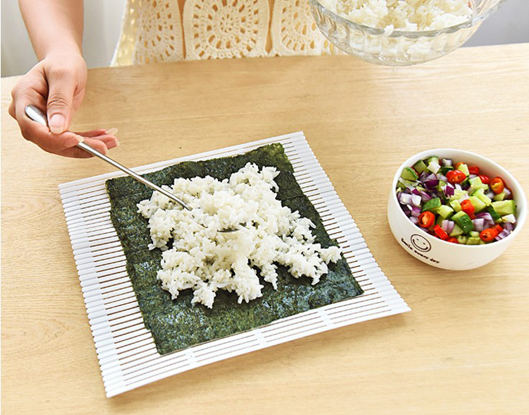 Rèm sushi nhanh chất lượng cao để làm dụng cụ làm sushi bằng tre kimbap gạo dẻo sushi cuộn sushi sushi nấu khuôn - Tự làm khuôn nướng khuôn làm kem silicon
