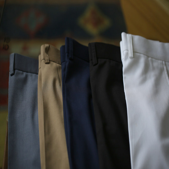 Summer new European and American men's thin black navy blue gray micro-elastic slim-fitting shorts British style no-iron