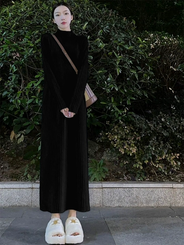 Белая длинная юбка, трикотажное платье, осеннее шерстяное платье