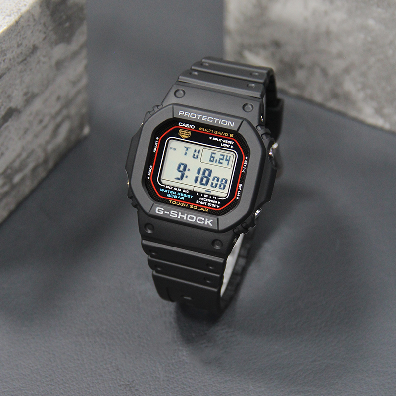 Casio Little Red Circle G-Shock Square Solar Six-Function Radio Wave Sports Watch for Men Gw-M5610-1/1B