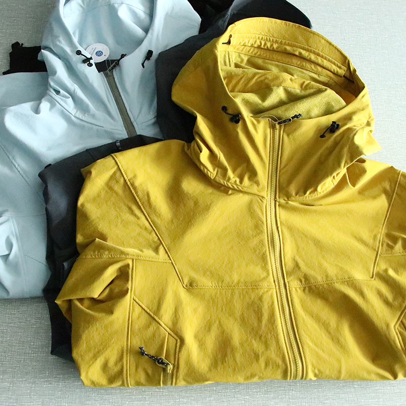 Men's Export Clothing, European and American Surplus Stock, Spring and Autumn, Urban Multi-Functional Outdoor Casual Windproof and Waterproof Softshell Jacket with Hood