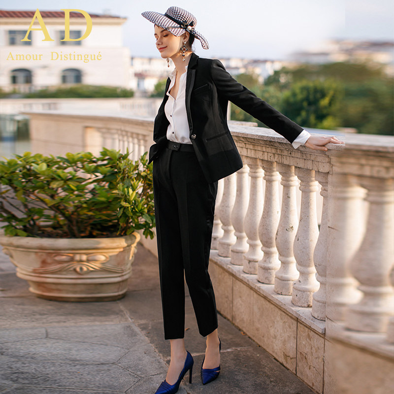 Tailleur femme - Ref 3242634 Image 3