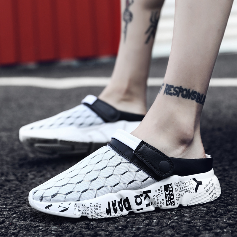 Summer new outdoor slippers men's fashion outwear Baotou word cool Drag non-slip beach cave Sandshoe Male Tide