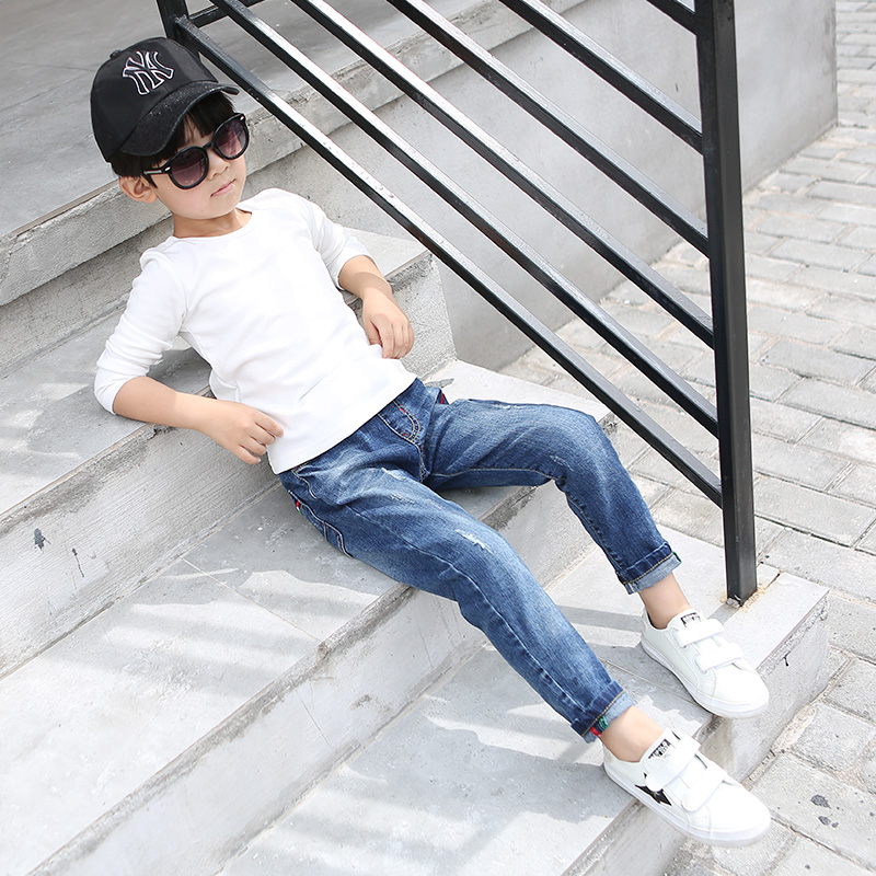 Quần áo bé trai quần jeans trẻ em mùa thu đông 2018 phiên bản dày mới của Hàn Quốc cho bé lớn cộng với quần nhung short jean bé trai