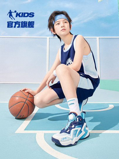乔丹男童篮球鞋网面透气2026夏季新款小学生旋钮扣战靴儿童运动鞋