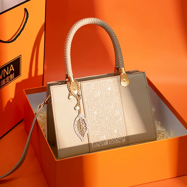 Товары от 维尼奥品牌店