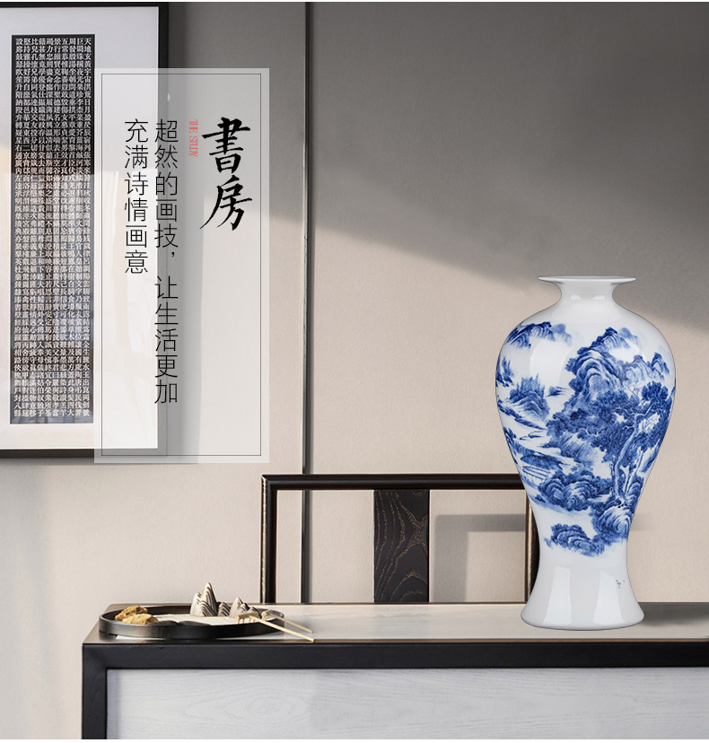 Jingdezhen ceramic blue and white porcelain vases, flower arrangement furnishing articles sitting room home TV ark, study Chinese decorative arts and crafts