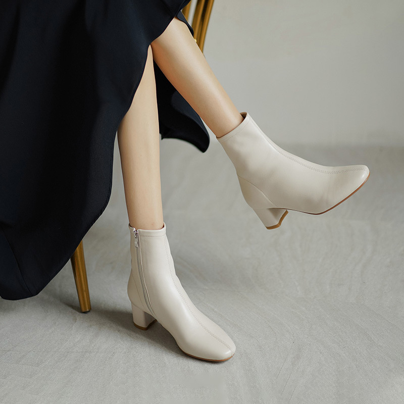Sheepskin French-Style Chunky Heel Short Boots for Women, Niche Round-Toe White Slim Boots, New High-Heeled Shoes, 2026 Autumn and Winter Single Boots Sheepskin French-Style Chunky Heel Short Boots for Women, Niche Round-Toe White Slim Boots, New High-Heeled Shoes, 2026 Autumn and Winter Single Boots