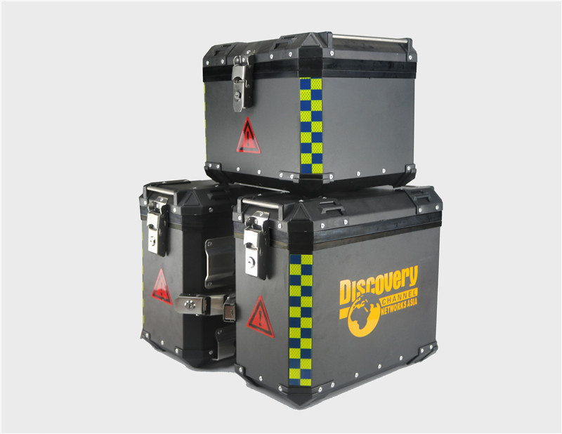 Suitable for CB500X aluminum side box tail box rear shelf three boxes travel box trunk trunk trunk hanging box side box