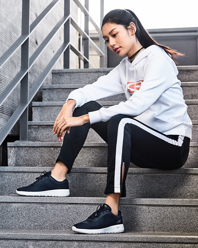 Skechers 斯凯奇 GO WALK JOY系列 轻质绑带女式健步鞋 15601 镇店之宝￥289