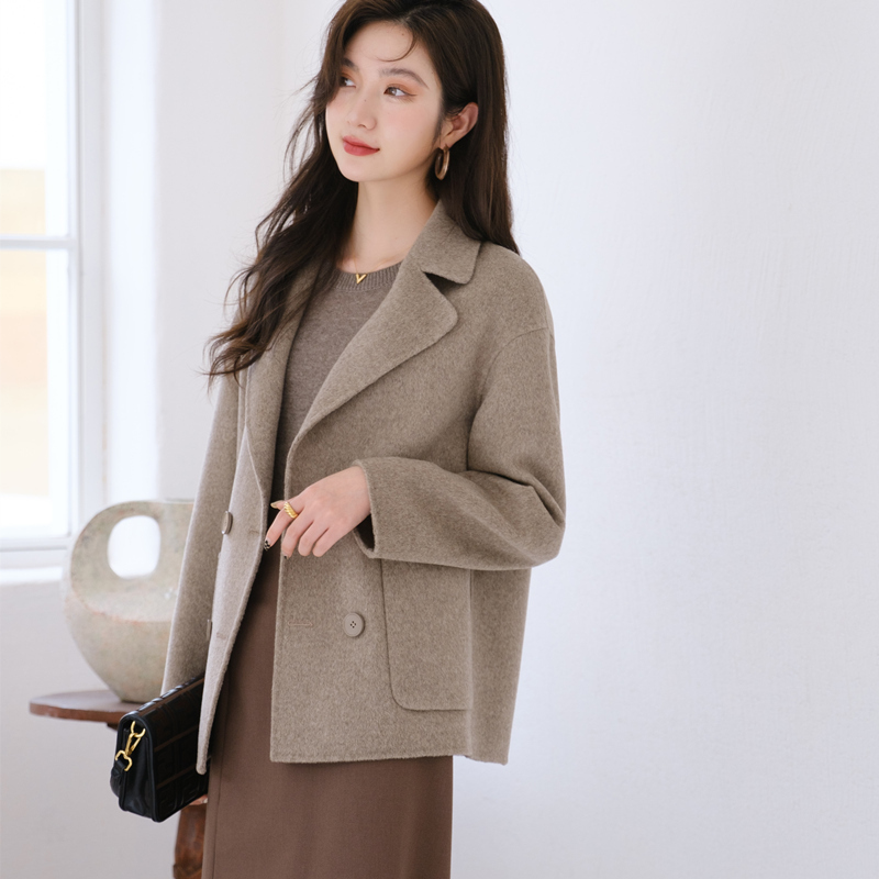 Double-Sided Cashmere Coat for Women 2025 Autumn and Winter Double-Breasted Petite Loose High-End Elegant Short Woolen Coat for Women