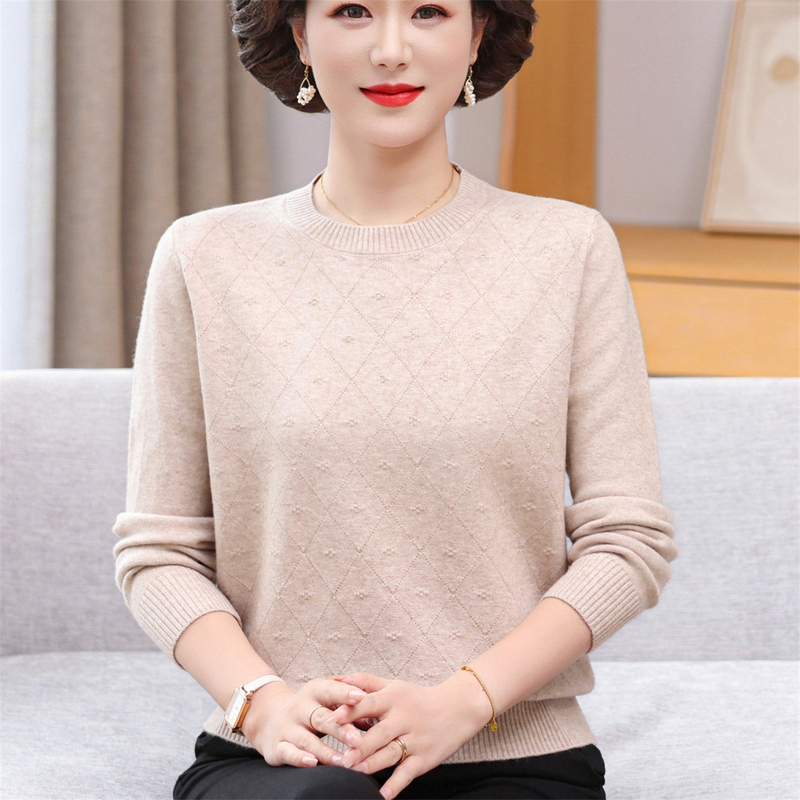 Knitted Sweater Top for Mothers, Autumn Wear, High-End Base Shirt for Women, Thin Spring Sweater, Knitwear, Autumn Outerwear