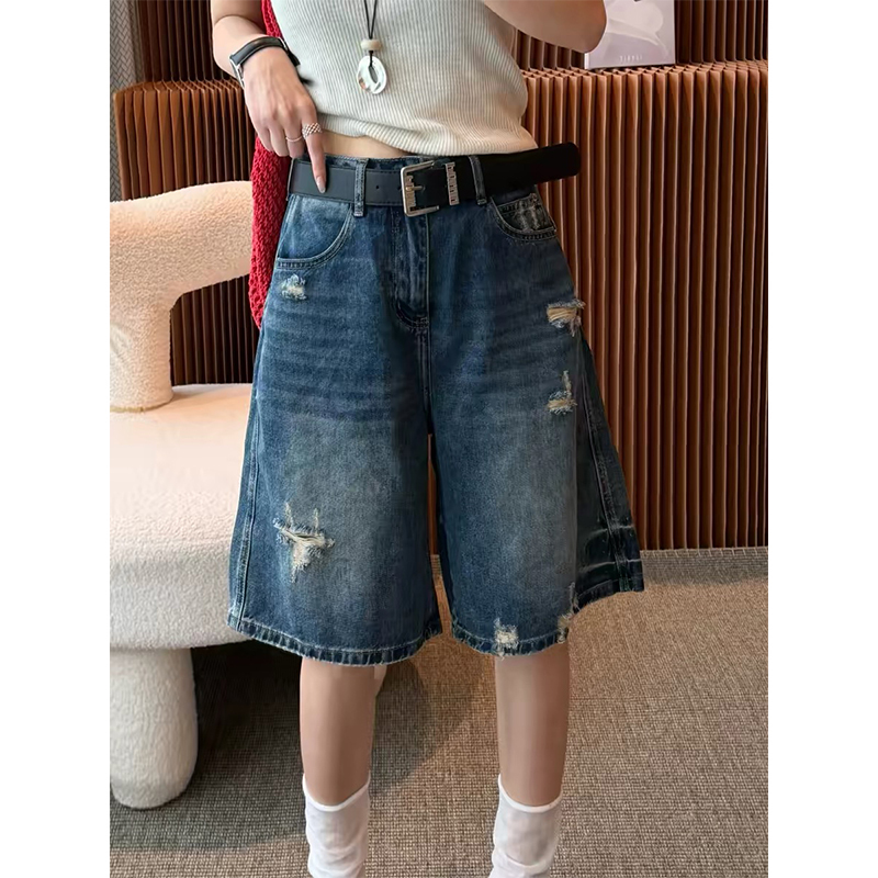 Plus-Size Ripped A-Line Denim Shorts for Women, Summer, Vintage American Style, High-Waisted, Straight-Leg, Wide-Leg Mid-Length Pants Plus-Size Ripped A-Line Denim Shorts for Women, Summer, Vintage American Style, High-Waisted, Straight-Leg, Wide-Leg Mid-Length Pants