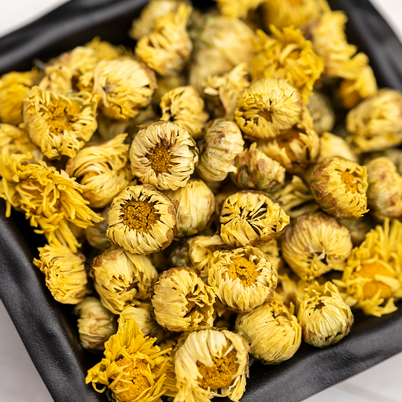 Yicheng fetal chrysanthemum tea king authentic Hangzhou white chrysanthemum unsmoked sulfur Tongxiang head picking dried tribute chrysanthemum new flowers and leaves canned 35g