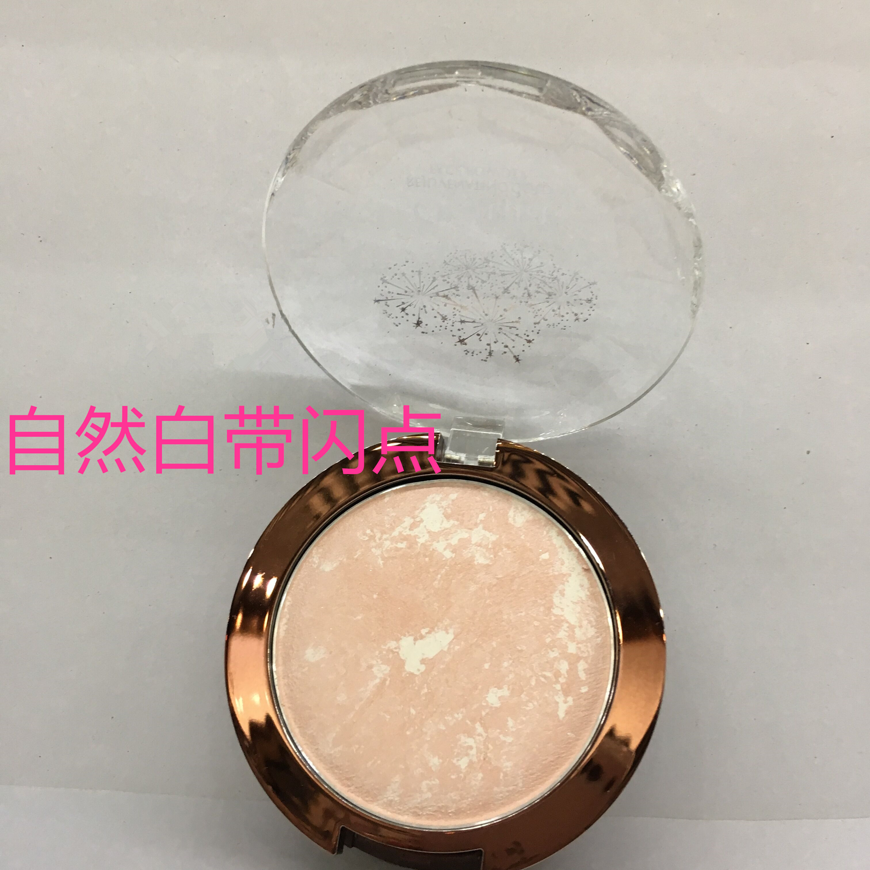 Phấn phủ bột mịn Fu Fu La bột mịn và bền bộ trang điểm Oil control patch tự nhiên phấn phủ mua 1 tặng 1 miễn phí phấn phủ pond