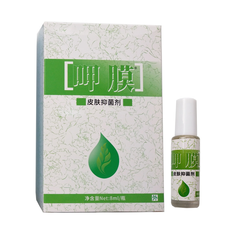 Apply Nail Polish to Remove Nail Polish and Stimulate New Nail Growth on Fingernails and Toenails