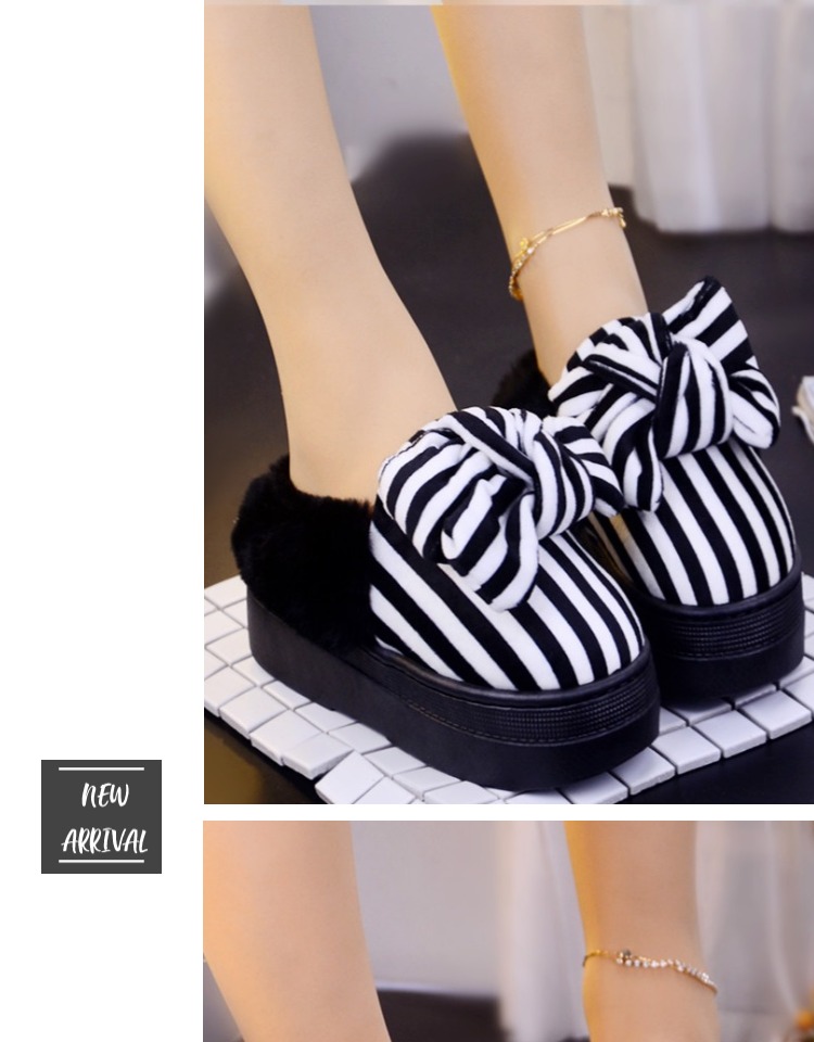 Dép cotton nữ cộng với nhung dày phía dưới nhà mùa đông nhà Hàn Quốc phiên bản dép len dễ thương trong gia đình giày sandal đế cao