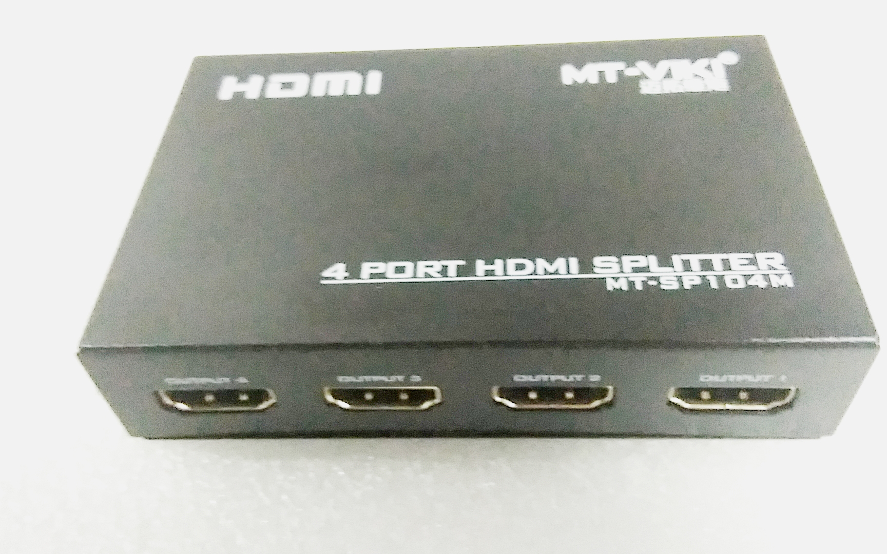 4-way hdmi splitter 1 in 4 out supports 4k HD 1 minute 4 all monitoring engineering video conferences