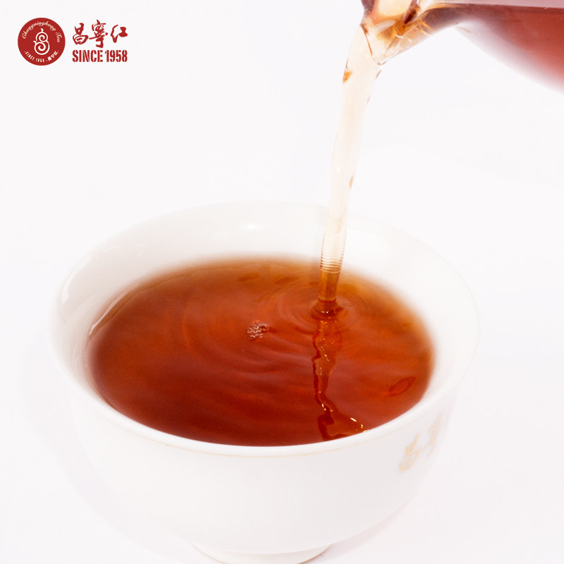 昌宁红 韶华 云南临沧大叶种茶普洱熟茶饼 200g 天猫优惠券折后￥19.9包邮（￥69.9-50）京东￥99.9