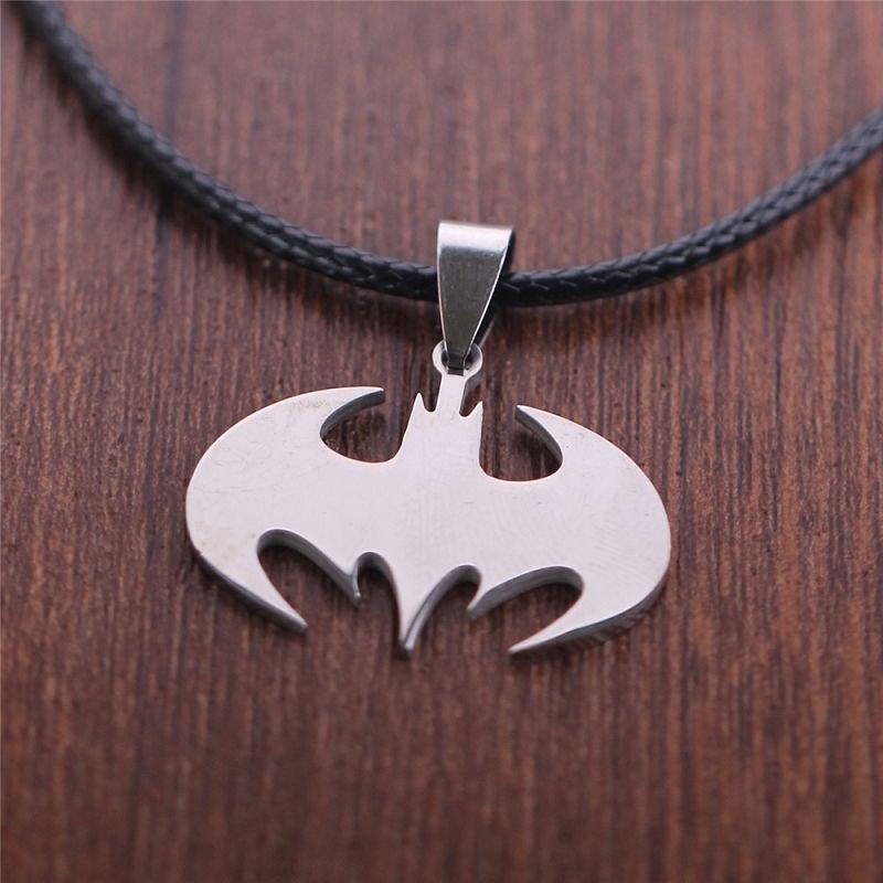 Batman Merchandise from European and American Movies, Batman Vs. [Unclear Word] Necklace, Accessories, Keychain, Pendant for Students