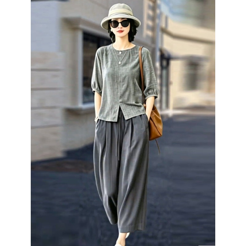 Fashionable Casual Women's Suit 2026 Summer New Stylish Slim-Fit Loose Short-Sleeve Top and Wide-Leg Pants Two-Piece Set Trendy