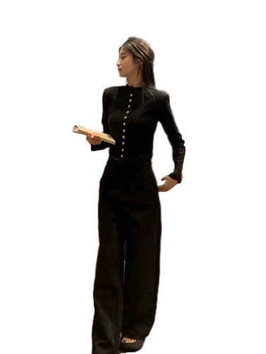 Металлическая куртка, кардиган, лонгслив, демисезонный свитер, термобелье, костюм, штаны, яркий броский стиль, по фигуре