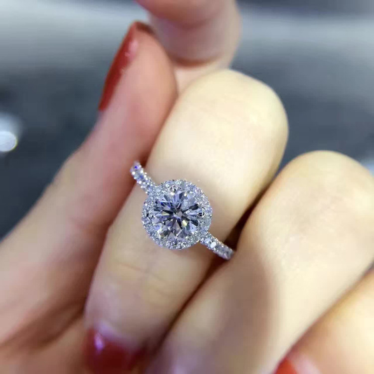 The British Emperor Kim Zhong White 18K gold group diamond ring diamond diamond ring diamond ring