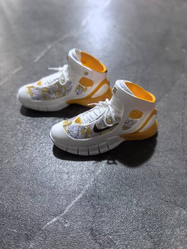 Dh1/6 Soldier Accessories Lakers Kobe 2K5 All-Star 62 Points All-Star Nba Simulation Shoe Model Dh1/6 Soldier Accessories Lakers Kobe 2K5 All-Star 62 Points All-Star Nba Simulation Shoe Model