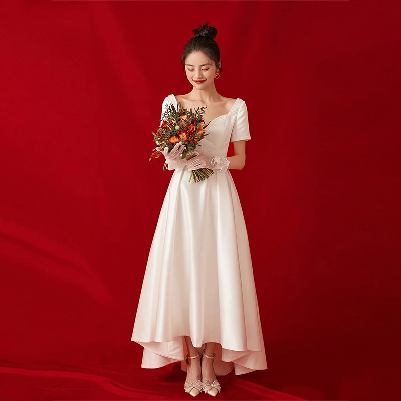 Satin light wedding dress simple French retro slimming out gauze travel shoot Chaoxiansen department certificate registration small dress female