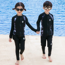 Childrens sunscreen dry swimming swimsuit snorkeling girl boys split swimsuit South Korean diving suit Three sets with shorts