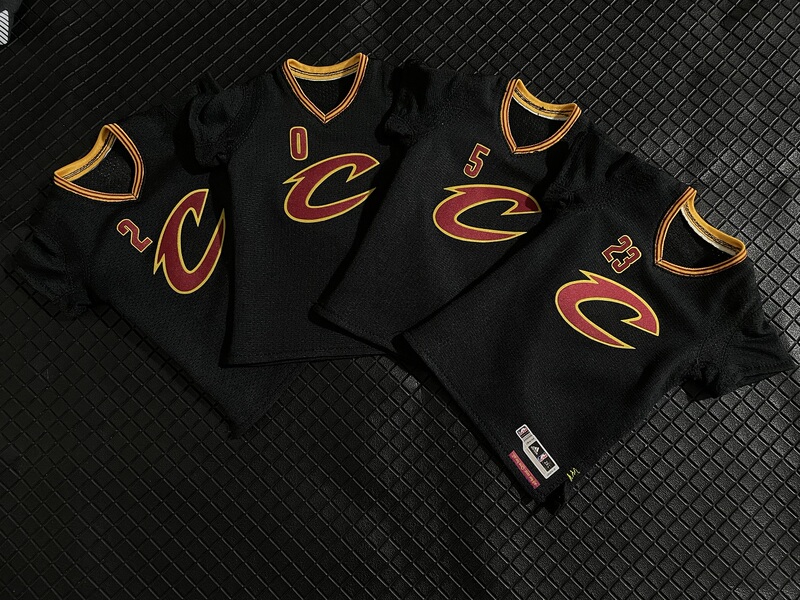 〓 Big-Headed Ghost 〓   1/6 Cavaliers Jersey Big C James Irving Lebron Premium Patch Ready Stock