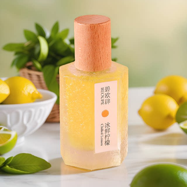 Fruity, sweet and light fragrance, long-lasting ice crack perfume