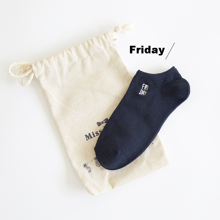 Bảy đôi tất trong một tuần vớ cotton đơn giản màu thêu chữ thuyền vớ vớ ngắn nam và nữ tất bông thu đông 