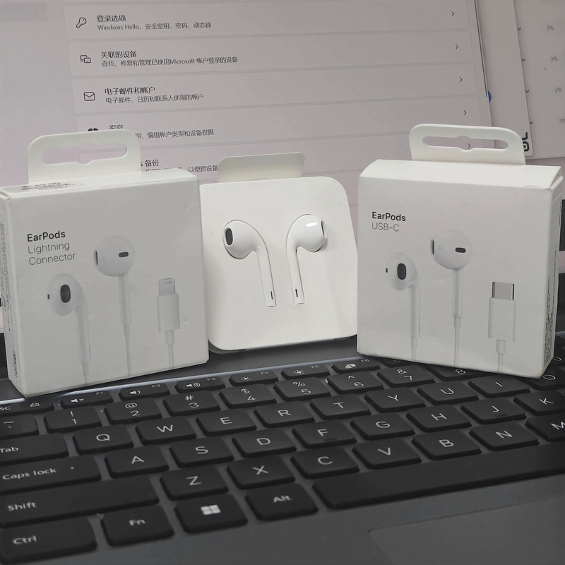 APPLE Earpods Genuine Wired Headphones Iphone17/16/15/14/13/12/11 Headphones