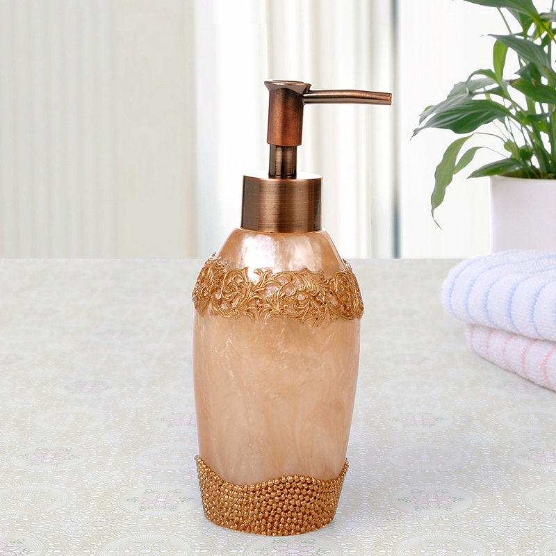 �žӷ���֬��ԡ����׸������������