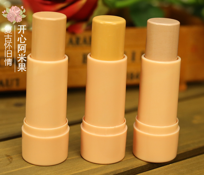 B NNG NANDA 漾 漾 Smart Brightening Sticks 3D Sửa chữa Stick Shadow Concealer Sticking Primer