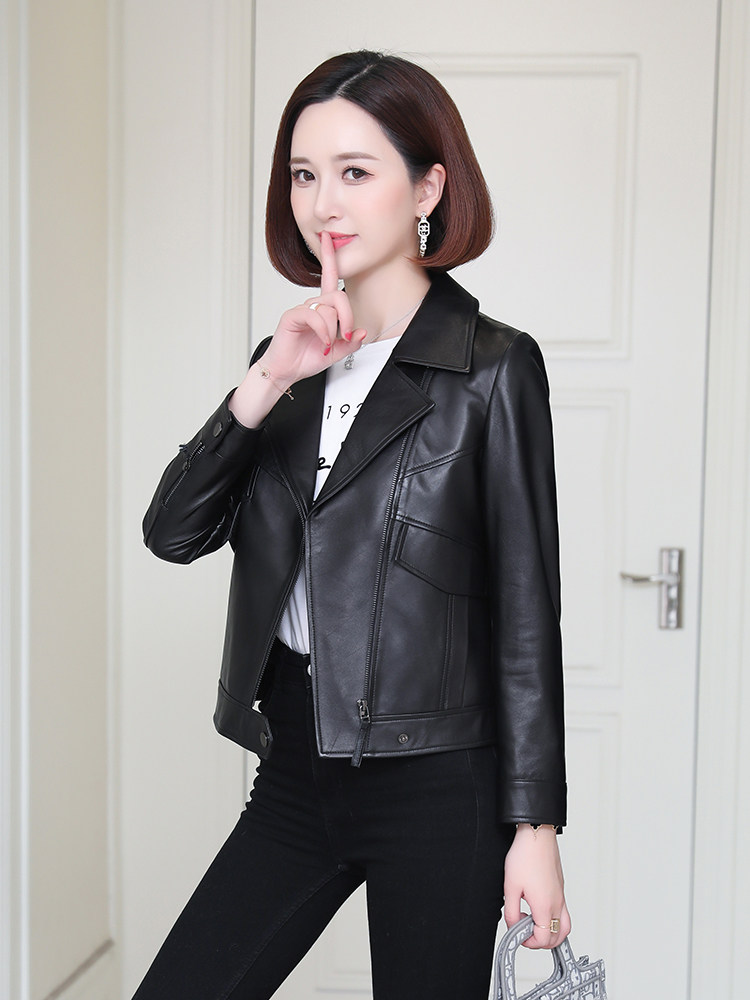 Genuine leather jacket women's 2020 autumn and winter new Korean version short Haining sheep leather motorcycle suit leather jacket
