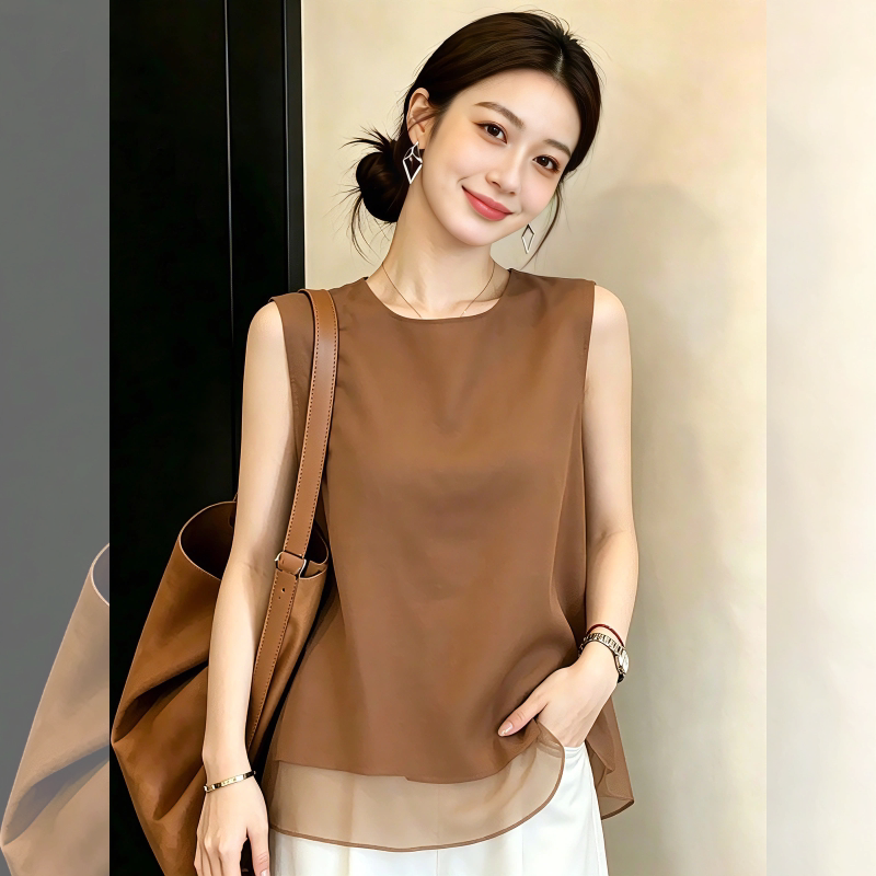 2026 New Summer Brown Sleeveless Vest Shirt T-Shirt for Women, Thin Top with Loose Fit and Slimming Design 2026 New Summer Brown Sleeveless Vest Shirt T-Shirt for Women, Thin Top with Loose Fit and Slimming Design