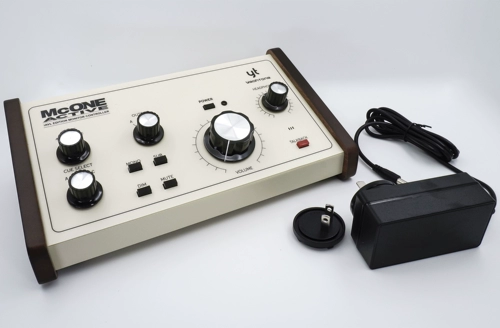 National Bank Yeastone McOne Active Recording Studio имитирует активный контроллер мониторинга аудио с Intercom