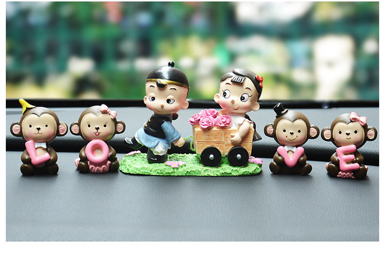 Sáng tạo xe trang trí búp bê dễ thương Phim hoạt hình phụ kiện xe hơi Đồ trang trí phụ kiện xe hơi Búp bê nội thất xe hơi trang trí taplo ô tô