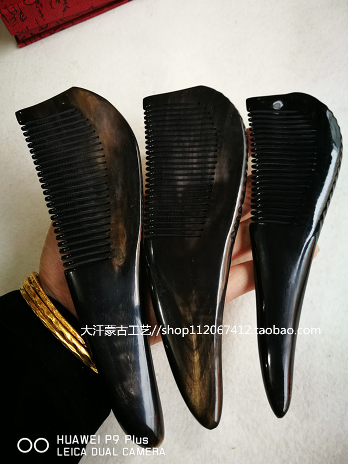 Buffalo horn comb Black flower comb 18cm anti-static massage head comb Thick handle pointed horn comb Natural horn comb batch hair