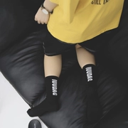 Tide thương hiệu ulzzang phong cách Harajuku đơn giản màu chữ trượt ván thể thao sọc vớ vớ cotton vớ