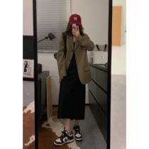 viiwen looks expensive a classic three - button brown outline with thin suit coat