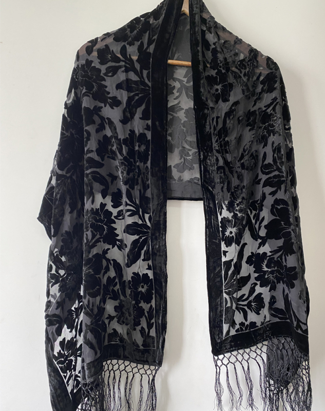 Spring and Autumn New Style 100% Mulberry Silk Versatile Mid-Length Shawl Scarf Dual-Use Silk Velvet Cheongsam Shawl Leopard Print