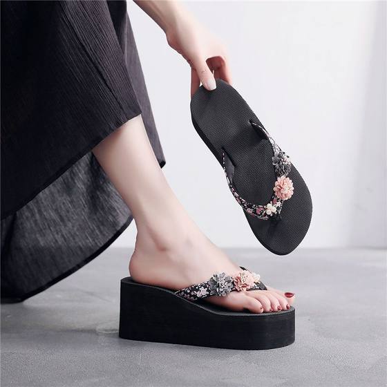2019夏季新款花朵女士人字拖防滑厚底凉拖鞋外穿度假海边沙滩鞋